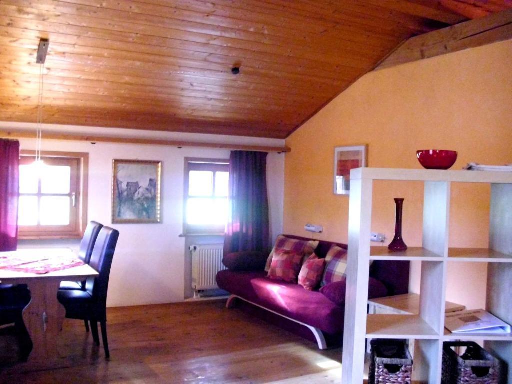 Niederauer Hof Hotel Neubeuern Bilik gambar